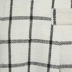 مملوكة مسبقًا جاكيت فرو توييد مربعات أوف وايت وبوكسر صغيرة سيلف بورتريه صغيّرة