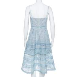 مملوكة مسبقًا فستان سيلف بورتريت متوسط الطول طبقات دانتيل بايزلي أزرق فاتح مقاس وسط (ميديوم)