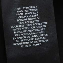 Pre Owned فستان سيلف بورتريت متوسط الطول بلا أكتاف تفاصيل رقبة بسلسلة دانتيل وكريب أسود مقاس متوسط