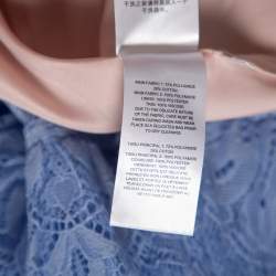 Pre Owned فستان ماكسي سيلف-بورتريه دانتيل أزرق بأكتاف مكشوفة وطبقات مقاس متوسط - ميديوم