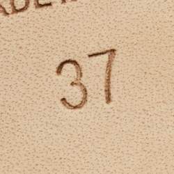 Pre Owned حذاء سلايد سيرجيو روسي مقدمة مدببة نعل سميك خشبي سويدي بني مقاس 38