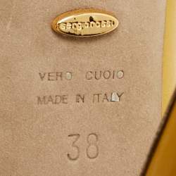 Pre Owned حذاء كعب عالي سيرجيو روسي جلد لامع بيج منصة مقاس 39