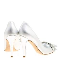 Pre Owned حذاء كعب عالي سيرجيو روسي مقدمة مفتوحة تفاصيل فيونكة قماش فضي ميتالك مقاس 37