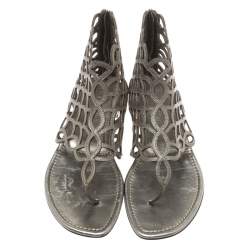 Pre Owned Sergio Rossi Metallic Grey Leather Cut Out Scalloped Flat Sandals Size 39.5