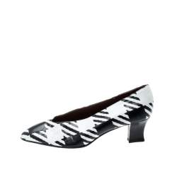 Pre Owned Sergio Rossi Monochrome Leather Pumps Size 38.5