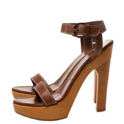 Pre Owned صندل سيرجيو روسي سير كاحل كعب ونعل سميك خشبي جلد بني مقاس 39