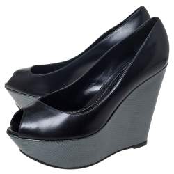 Pre Owned حذاء كعب عالي سيرجيو روسي كعب روكي نعل سميك مقدمة مفتوحة جلد رمادي/ أسود مقاس 37