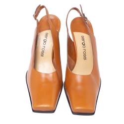 مملوكة مسبقًا حذاء كعب عالى سيرجيو روسى مقدمة مربعة فتحة كعب فينتدج جلد بنى مقاس 38.5