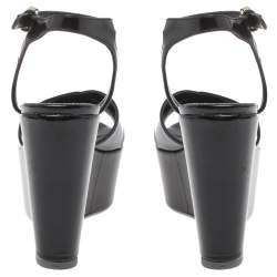 Pre Owned صندل سيرجيو روسى نعل روكى سير كاحل جلد لامع سيور متقاطعة أسود مقاس 36