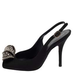 Pre Owned صندل سيرجيو روسي ساتان أسود مزخرف كريستال مقدمة مربعة فتحة كعب مقاس 38