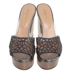 Pre Owned صندل سيرجيو روسي نعل سميك كعب روكي ترسور سويدي مزخرف كريستال رمادي ميتالك مقاس 38.5