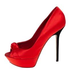 Pre Owned حذاء كعب عالي سيرجيو روسي ساتان أحمر مقدمة مفتوحة  نعل سميك مقاس 39.5