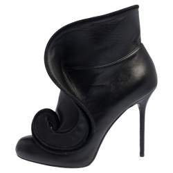 Pre Owned Sergio Rossi Black Leather Zipper Ankle Booties Size 39