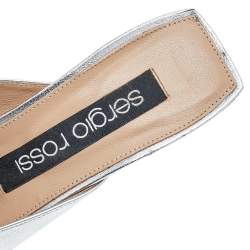 Pre Owned صندل سلايد سيرجيو روسي جلد فضي ميتاليك مقاس 38