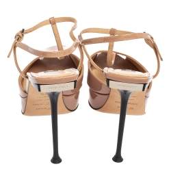 Pre Owned Sergio Rossi Nude Pink Patent Leather T-Strap Platform Peep-Toe Sandals Size 38.5