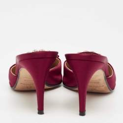 Pre Owned حذاء مولز سيرجيو روسي ساتان عنابي مرصع كريستال مقاس 36.5