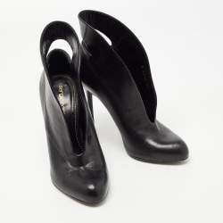 مملوكة مسبقًا Sergio Rossi Black Leather V-Neck Cut Out Ankle Booties Size 36