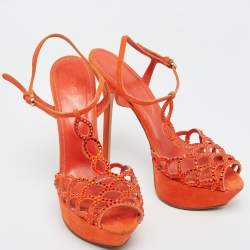 مملوكة مسبقًا Sergio Rossi Orange Suede and Crystal Embellished Strappy Scalloped Platform Sandals Size 38.5