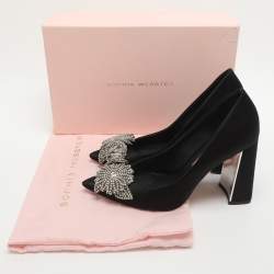 Pre Owned حذاء كعب عالي سوفيا ويبستر لاليكو ساتان أسود مزخرف كريستال مقاس 37