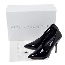 مملوكة مسبقًا حذاء كعب عالي ستيلا ماكرتني مقدمة مدببة رقبة حرف في جلد لامع صناعي أسود مقاس 35.5