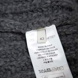 مملوكة مسبقًا سويتر ستيلا مكارتني ماكسي رقبة مرتفعة غير متماثلة تريكو كابل رصاصي مقاس وسط (ميديوم)