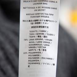 مملوكة مسبقًا سويتر ستيلا مكارتني ماكسي رقبة مرتفعة غير متماثلة تريكو كابل رصاصي مقاس وسط (ميديوم)