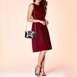 Pre Owned حقيبة كروس ستيلا ماكرتني ستار جلد صناعي نقش ثعبان أسود/أبيض