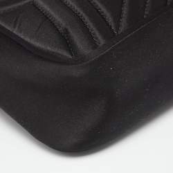 مملوكة مسبقًا حقيبة كروس كاميرا ستيلا مكارتني ستيلا ستار ساتان سوداء 