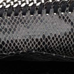 مملوكة مسبقًا حقيبة كلتش ستيلا مكارتني فالابيلا  جلد ثعبان رصاصي منقوشة