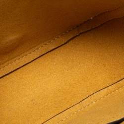 مملوكة مسبقًا Stella McCartney Cream Leather Half-Moon Flap Shoulder Bag