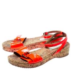 مملوكة مسبقًا Stella McCartney Neon Orange Faux Leather Linda Ankle Strap Flat Sandals Size 35
