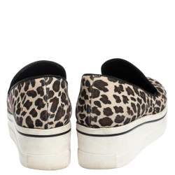 مملوكة مسبقًا حذاء رياضي ستيلا ماكرتني سليب أون نعل سميك كانفاس طباعة فهد متعدد الألوان مقاس 40