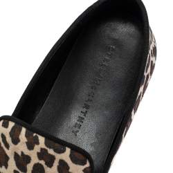 مملوكة مسبقًا حذاء رياضي ستيلا ماكرتني سليب أون نعل سميك كانفاس طباعة فهد متعدد الألوان مقاس 40