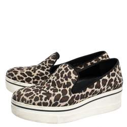 مملوكة مسبقًا حذاء رياضي ستيلا ماكرتني سليب أون نعل سميك كانفاس طباعة فهد متعدد الألوان مقاس 40