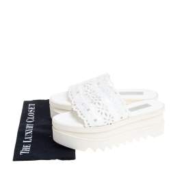 Pre Owned حذاء سلايدز ستيلا ماكرتني نعل سميك جلد صناعي بروكيد قصه دانتيل أبيض مقاس 39