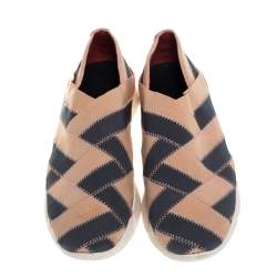 Pre Owned حذاء رياضي ستيلا مكارتني سليب أون مطاط رصاصي و بيج مقاس 39