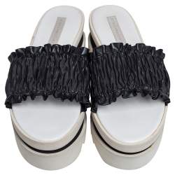 مملوكة مسبقًا صندل سلايد ستيلا مكارتني جلد صناعي مكشكش أسود نعل سميك مقاس 38