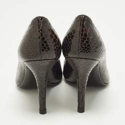 مملوكة مسبقًا حذاء كعب عالي ستيوارت وايتزمان جلد أسود مقدمة مدببة مقاس 38.5