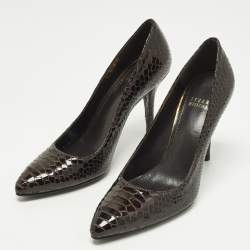 مملوكة مسبقًا حذاء كعب عالي ستيوارت وايتزمان جلد أسود مقدمة مدببة مقاس 38.5