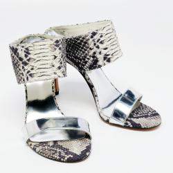 Stuart Weitzman Monochrome Python Embossed And Metallic Silver Leather Open Toe Sandals Size 37.5 