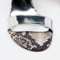 Stuart Weitzman Monochrome Python Embossed And Metallic Silver Leather Open Toe Sandals Size 37.5 