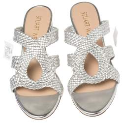 Pre Owned صندل ستيوارت وايتزمان ذا ساريتا جلد فضي مقاس 37.5