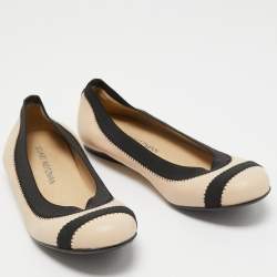 Stuart Weitzman Beige/Black Leather Scrunch Ballet Flats Size 36.5