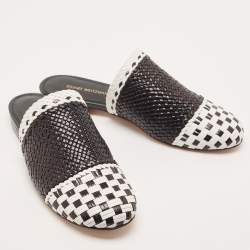 Pre Owned Stuart Weitzman Black/White Woven Leather Indiana Slide Mules Size 36