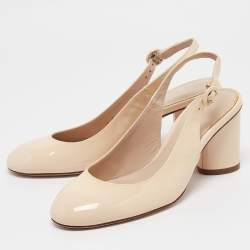 مملوكة مسبقًا Stuart Weitzman Cream Patent Leather Coretta Pumps Size 38