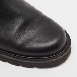 Stuart Weitzman Black Leather Chain Lift Booties Size 39