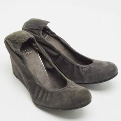Stuart Weitzman Dark Grey Suede Scrunch Wedge Pumps Size 37.5