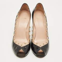 Pre Owned Stuart Weitzman Black/Transparent Patent Leather And PVC Peep Toe Pumps Size 40