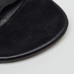 Pre Owned Stuart Weitzman Black Leather Buckle Detail Sandals Size 39