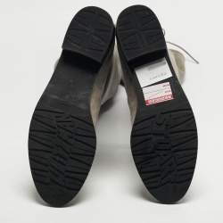 مملوكة مسبقًا Stuart Weitzman Fossil Size 39.5 Grey Suede Knee Length Boots